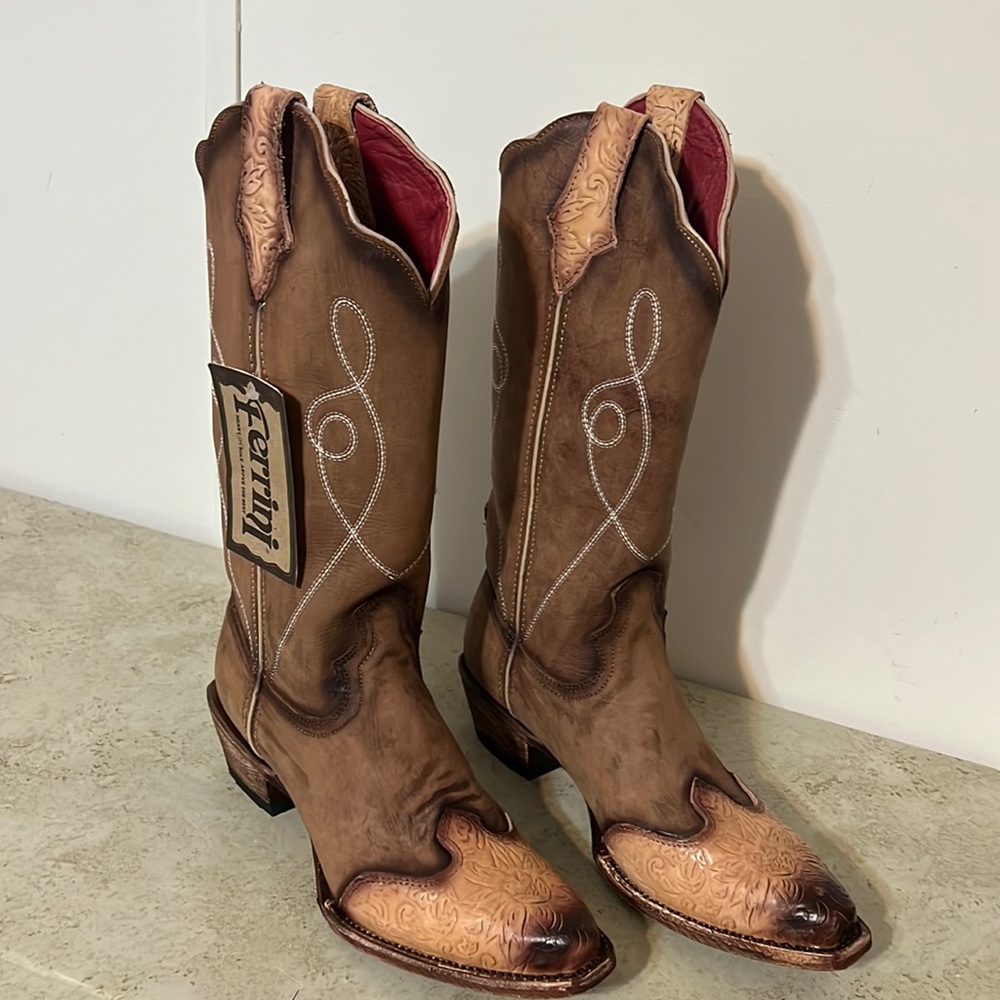 New Ferrini Madison Tooled Western Snip Toe Boots